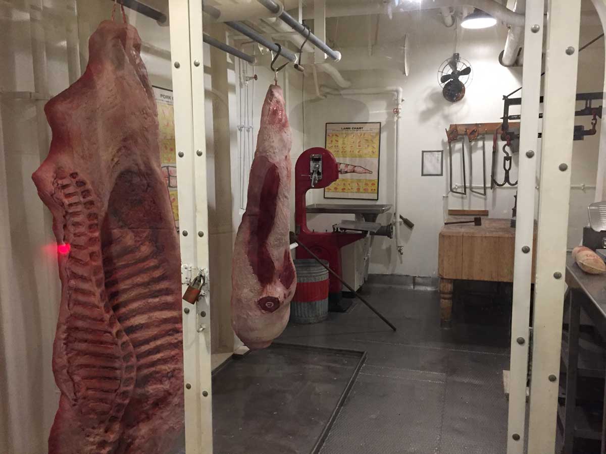 肉の解体室
